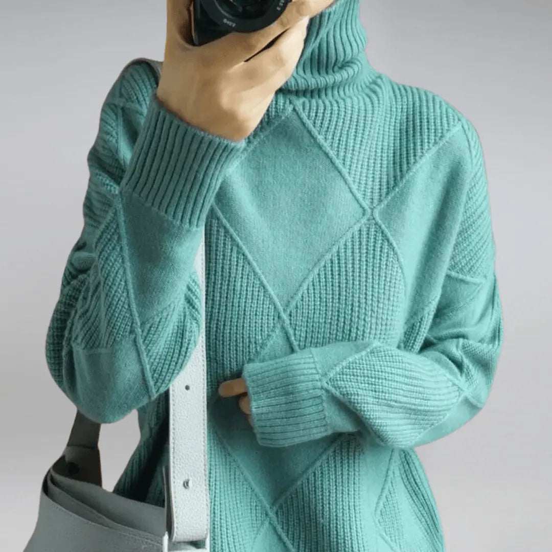 Turtleneck with a striking structure for women