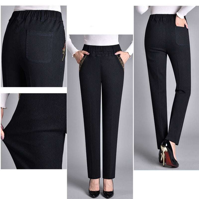 Women's jeans with side pockets and elastic waist